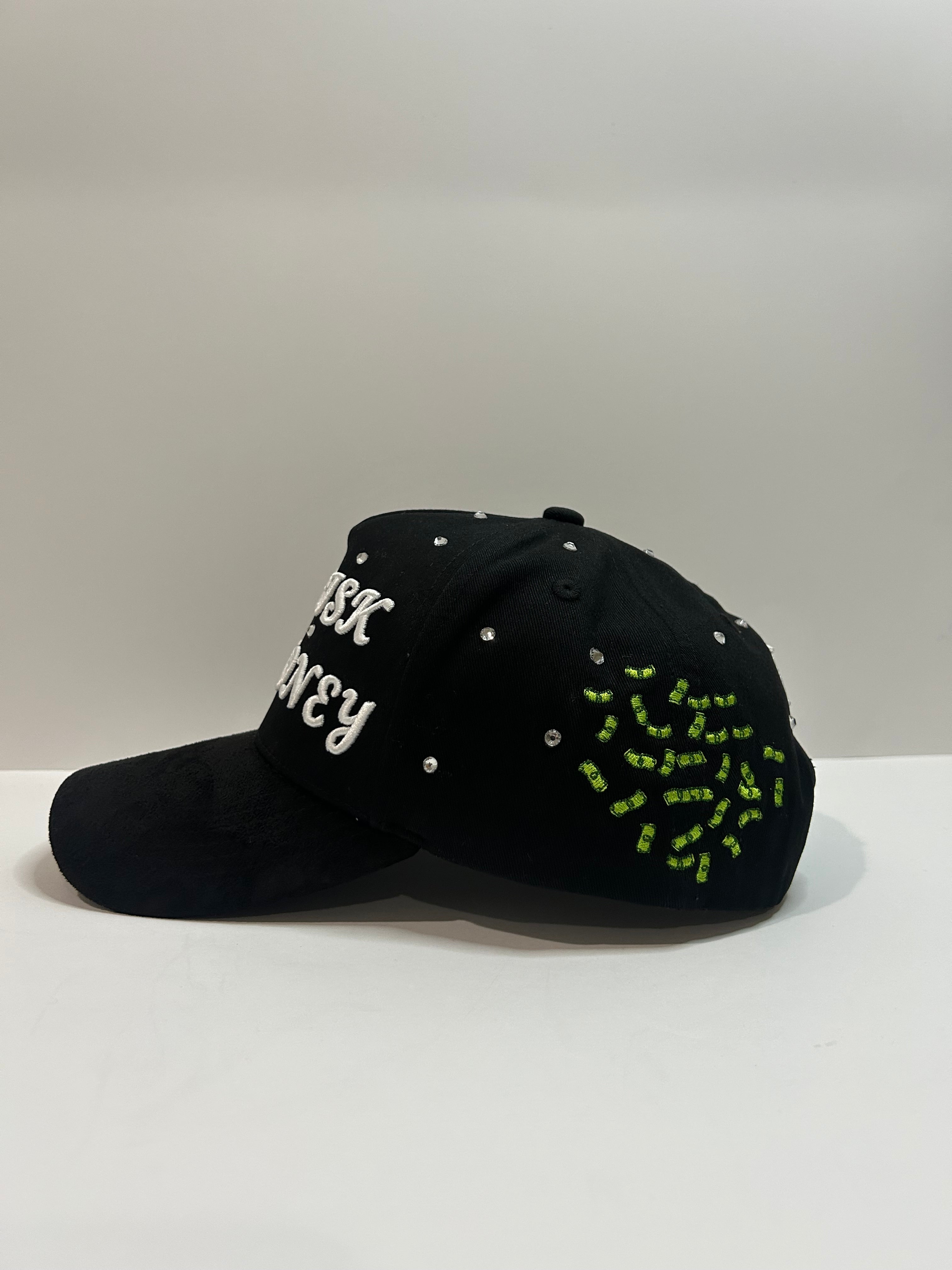 NO RISK NO MONEY HAT