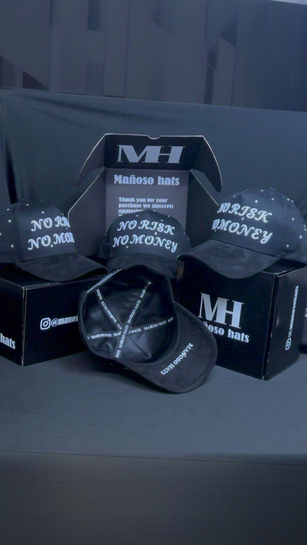 NO RISK NO MONEY HAT